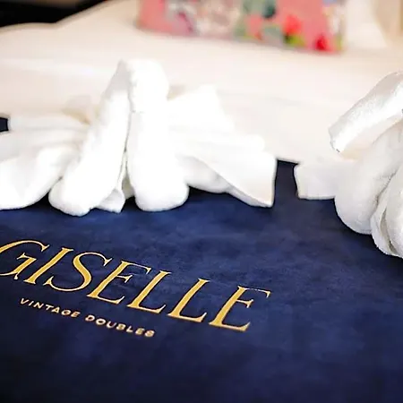 Giselle Vintage Doubles - Adults Only Hotel