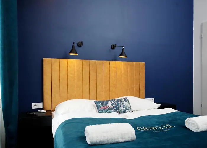 Hotel Giselle Vintage Doubles - Adults Only