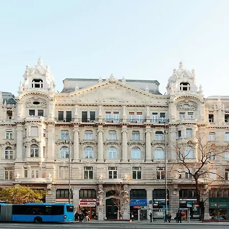 Giselle Vintage Doubles - Adults Only * Budapeste