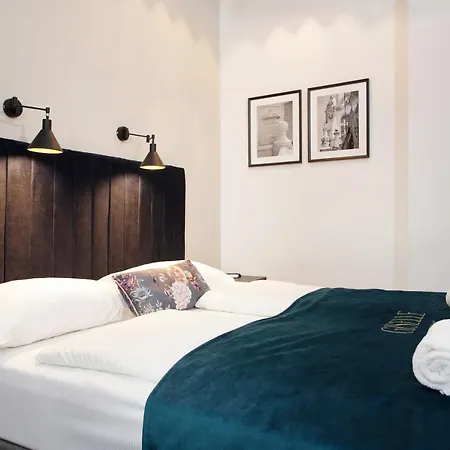 Giselle Vintage Doubles - Adults Only Hotel