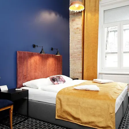 Hotel Giselle Vintage Doubles - Adults Only